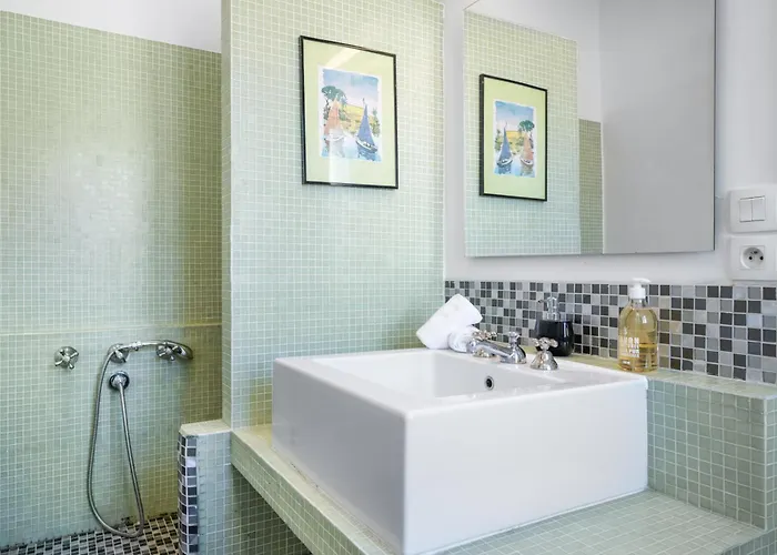 Sunlight - Capitaine 54 - 1 Bedroom, Stunning With Balcony And Port View * Nice