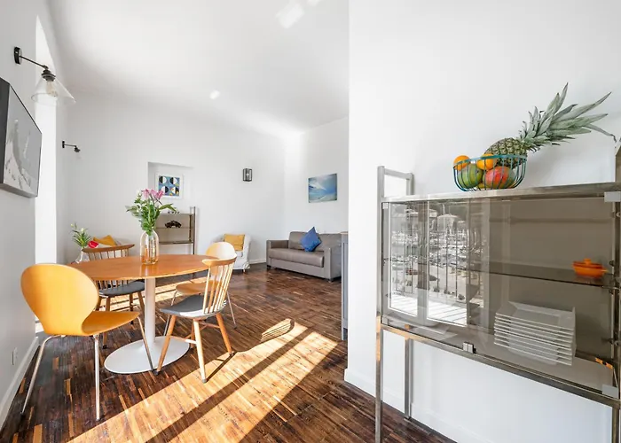 Sunlight - Capitaine 54 - 1 Bedroom, Stunning With Balcony And Port View Apartamento Nice