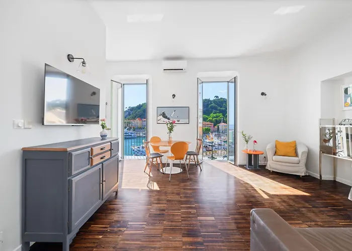 Sunlight - Capitaine 54 - 1 Bedroom, Stunning With Balcony And Port View